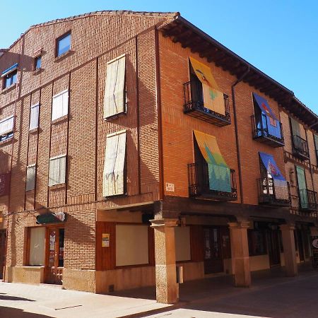 -La Olmeda- La Casona Del Zoilo Apartment El Burgo De Osma Bagian luar foto